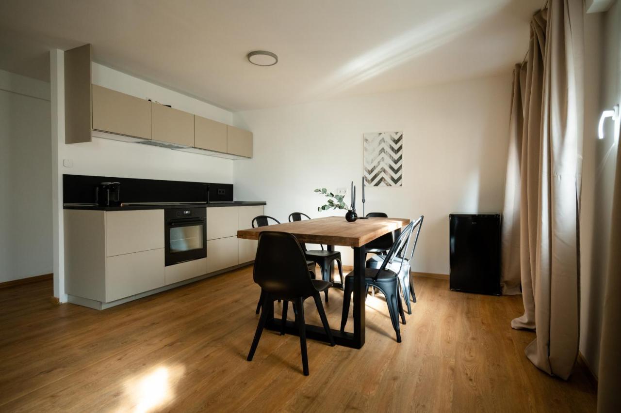 Oldtown Studio Apartment With 2 Bathrooms Dusseldorf Luaran gambar